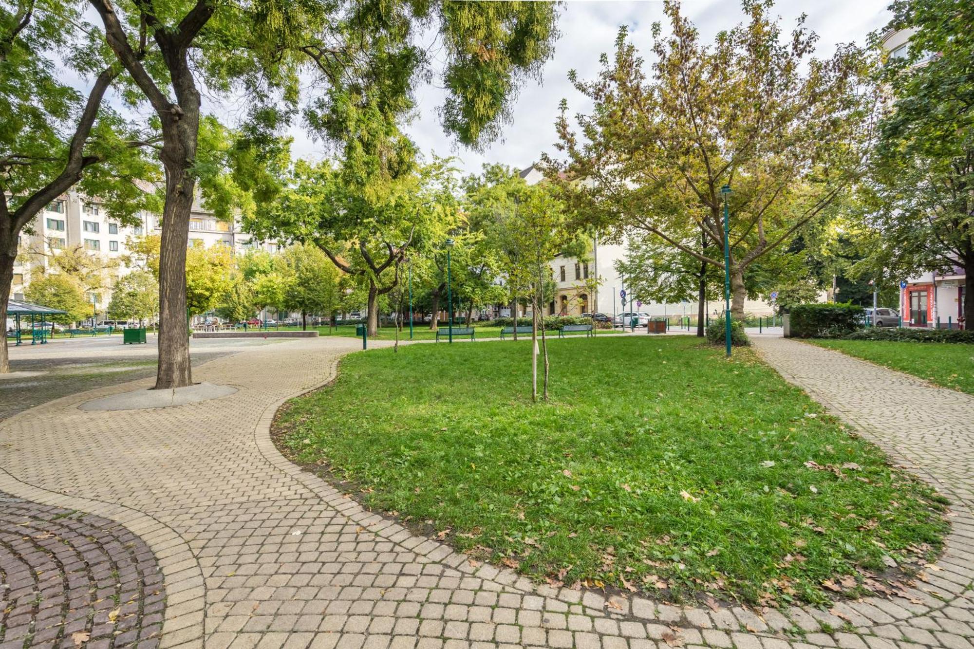 Viola Apartment - Free Parking And Balcony, Budapest